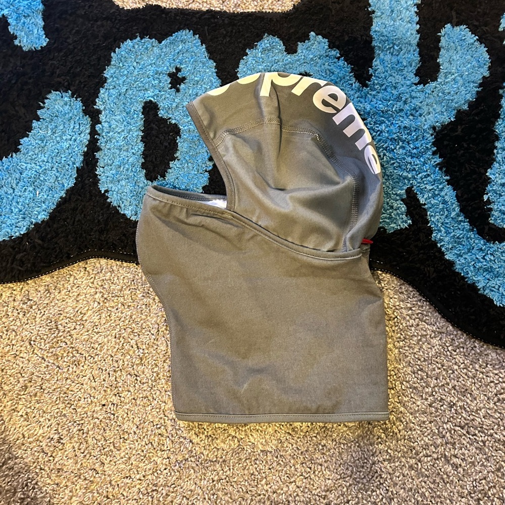 Supreme HeatReactive Balaclava